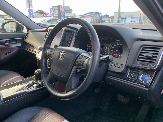 TOYOTA CROWN sedan hybrid 2015