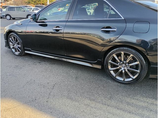 TOYOTA MARK X 2017