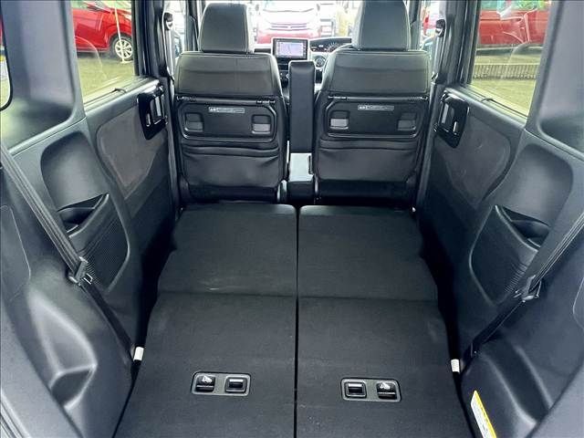 HONDA N BOX CUSTOM 2020