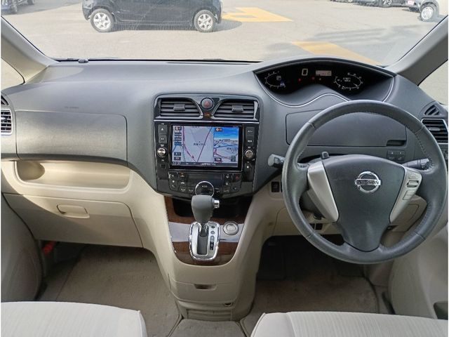 NISSAN SERENA  S-HYBRID 2013