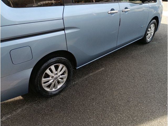 NISSAN SERENA  S-HYBRID 2013