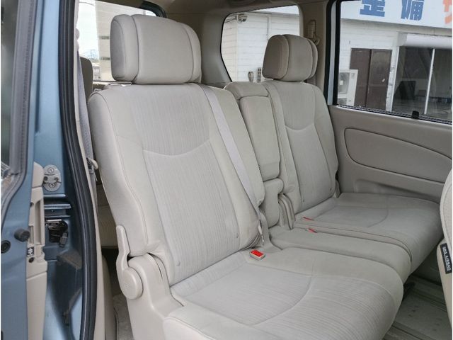 NISSAN SERENA  S-HYBRID 2013