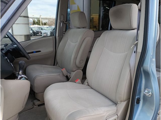 NISSAN SERENA  S-HYBRID 2013