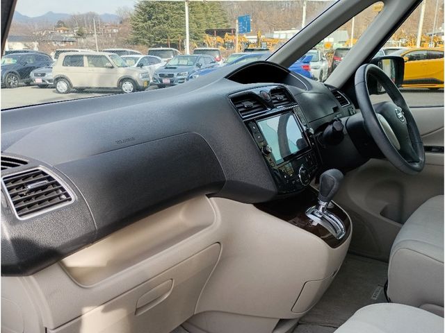 NISSAN SERENA  S-HYBRID 2013
