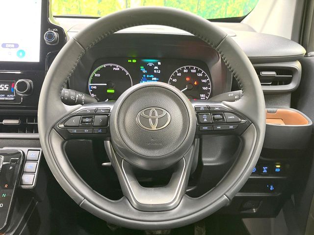 TOYOTA SIENTA HYBRID 2025