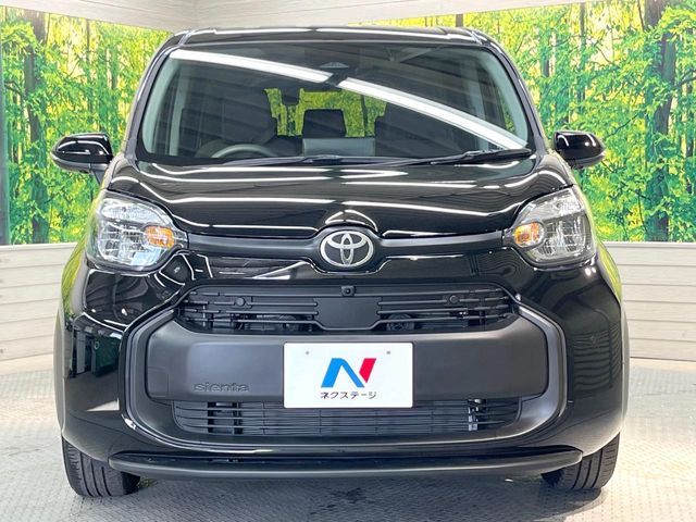 TOYOTA SIENTA HYBRID 2025
