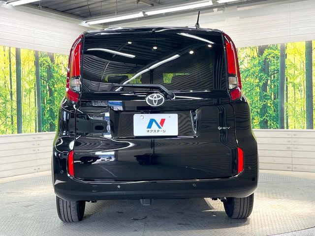 TOYOTA SIENTA HYBRID 2025