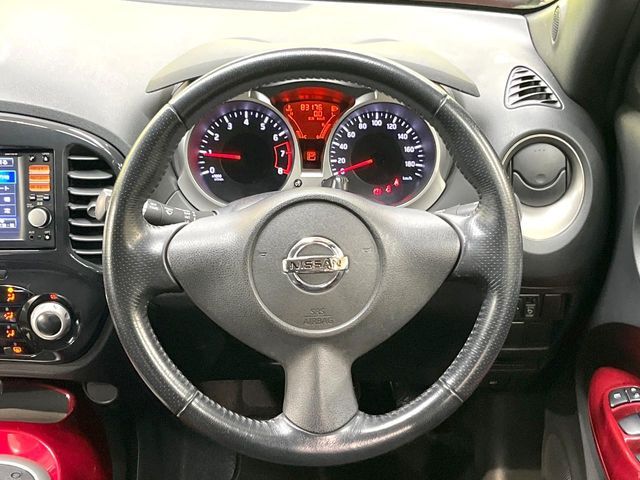 NISSAN JUKE 2012