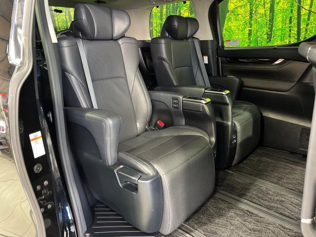 TOYOTA VELLFIRE  HYBRID 4WD 2015