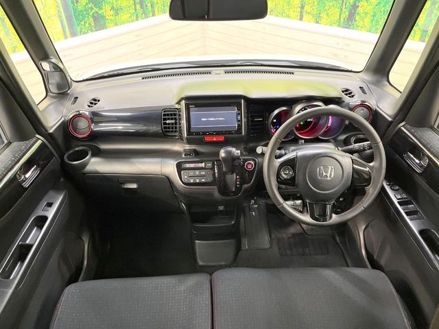 HONDA N BOX CUSTOM 2015