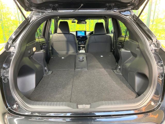 TOYOTA YARIS CROSS 2025