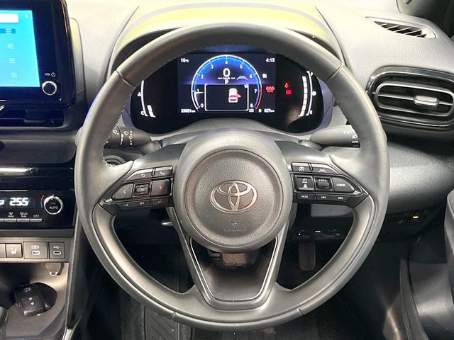 TOYOTA YARIS CROSS 2025