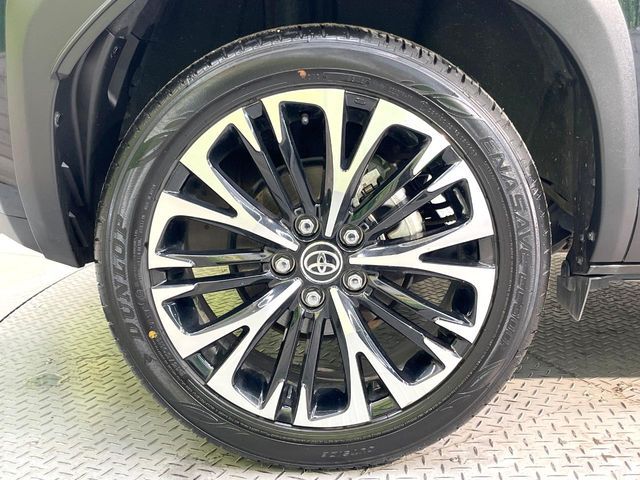 TOYOTA YARIS CROSS 2025