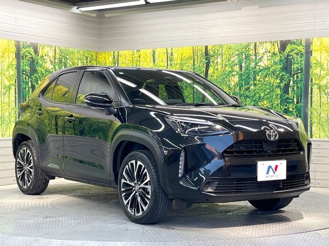 TOYOTA YARIS CROSS 2025