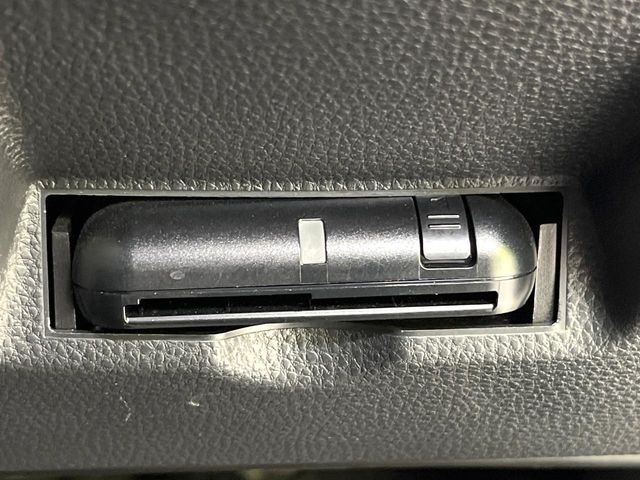 TOYOTA YARIS HYBRID 2020