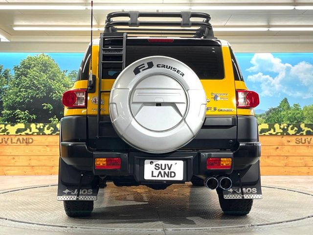 TOYOTA FJ CRUISER 4WD 2011