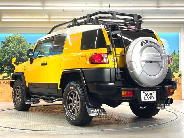 TOYOTA FJ CRUISER 4WD 2011