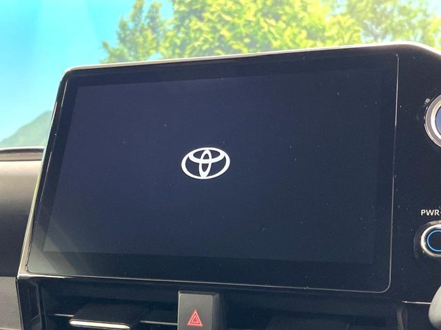 TOYOTA VOXY HYBRID 2023