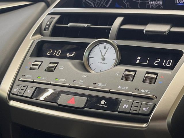 TOYOTA LEXUS NX300h 2021