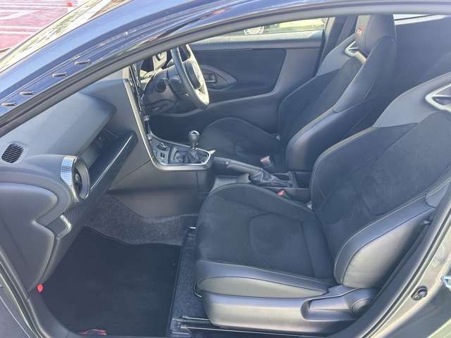 TOYOTA GR YARIS 2024