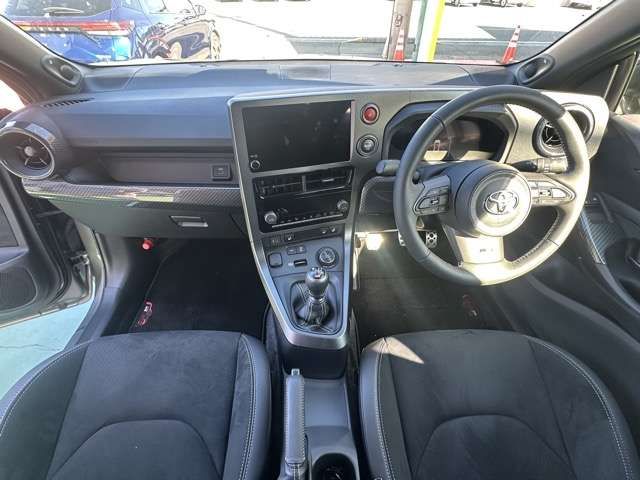 TOYOTA GR YARIS 2024