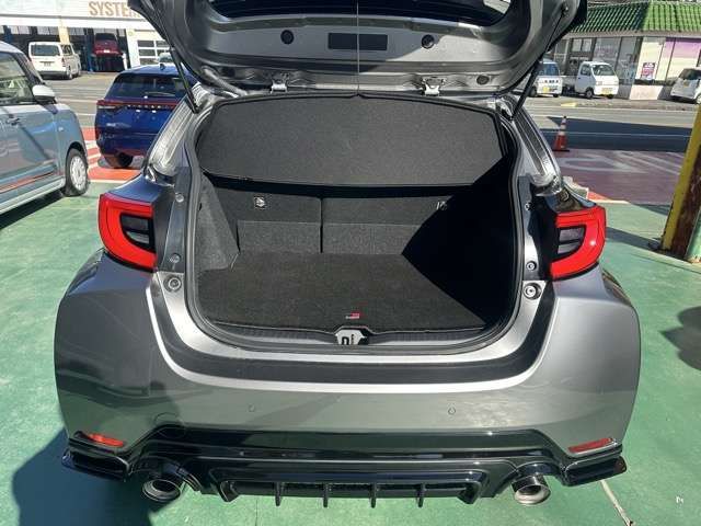 TOYOTA GR YARIS 2024