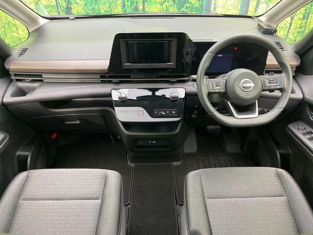 NISSAN SERENA  WG 2025