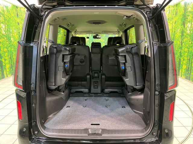 NISSAN SERENA  WG 2025