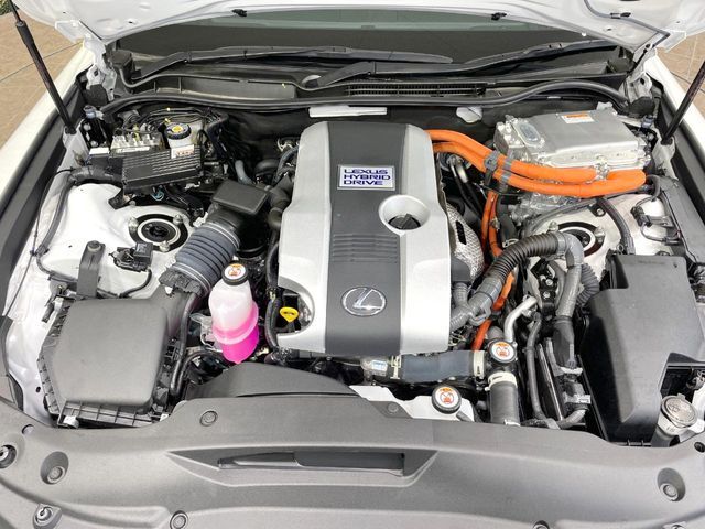 TOYOTA LEXUS IS300h 2022