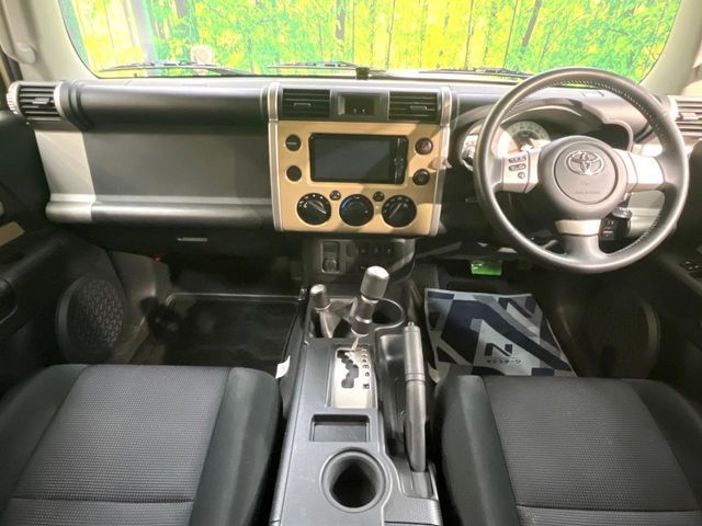 TOYOTA FJ CRUISER 4WD 2014