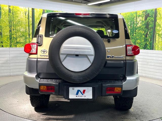 TOYOTA FJ CRUISER 4WD 2014