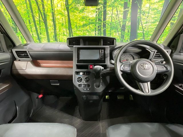 TOYOTA ROOMY 2016