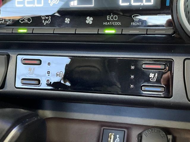 TOYOTA RAV4 4WD 2023