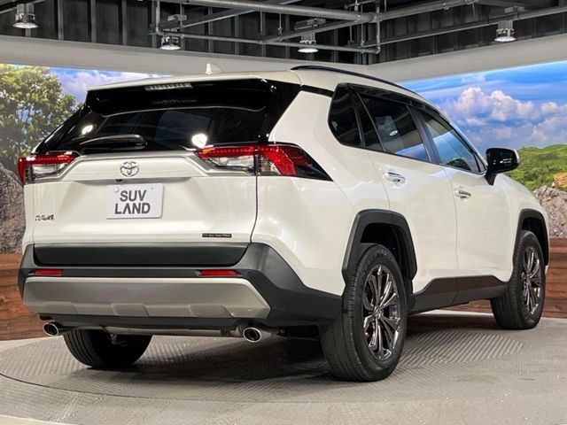 TOYOTA RAV4 4WD 2023