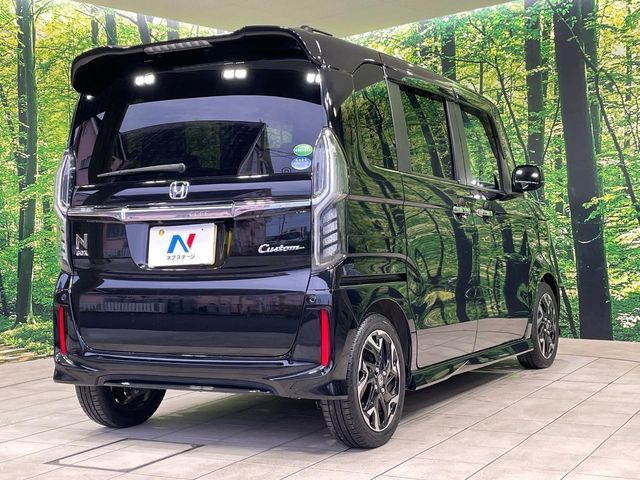 HONDA N BOX CUSTOM 2018