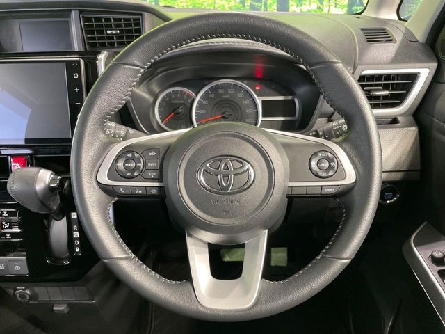 TOYOTA ROOMY 2021