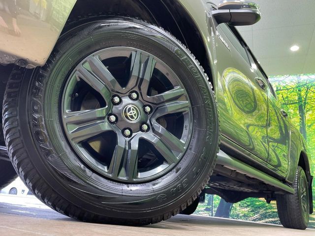 TOYOTA HILUX 4WD 2022