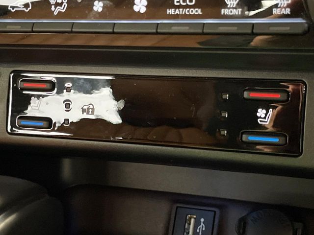 TOYOTA RAV4 4WD 2024