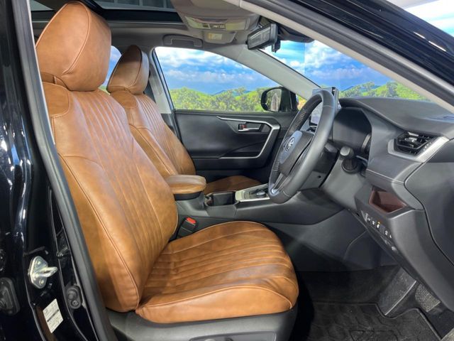 TOYOTA RAV4 4WD 2024