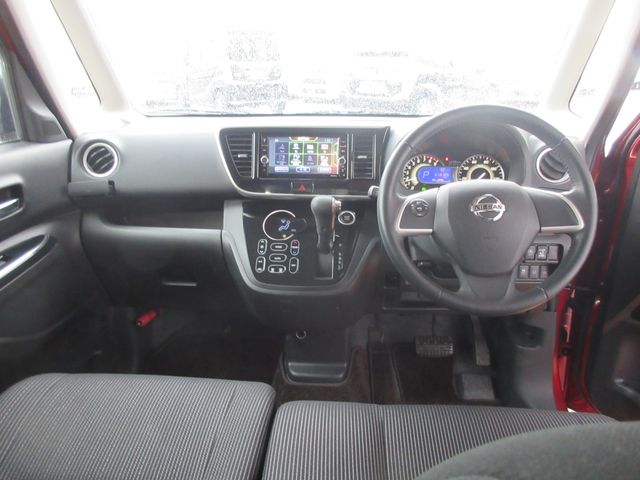 NISSAN DAYZ ROOX 4WD 2020