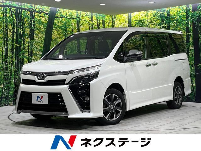 TOYOTA VOXY 4WD 2021