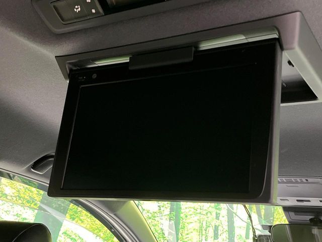 TOYOTA VOXY 4WD 2021