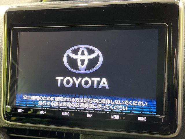 TOYOTA VOXY 4WD 2021