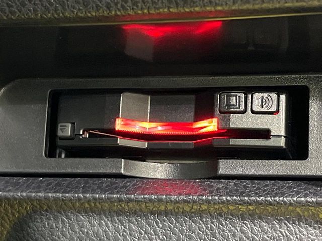 TOYOTA VOXY 4WD 2021