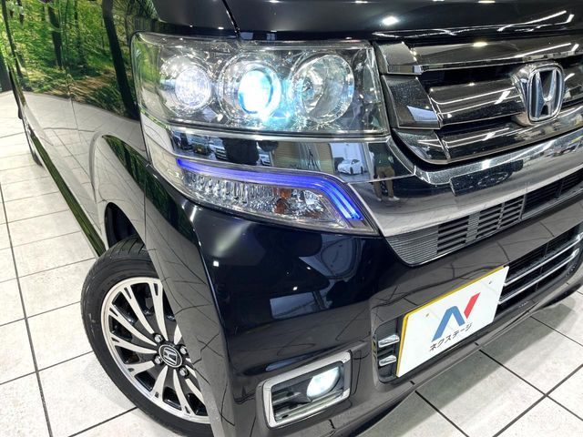 HONDA N BOX CUSTOM 2015