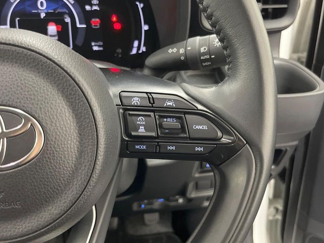 TOYOTA SIENTA HYBRID 2023