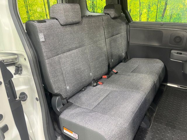 TOYOTA SIENTA HYBRID 2023