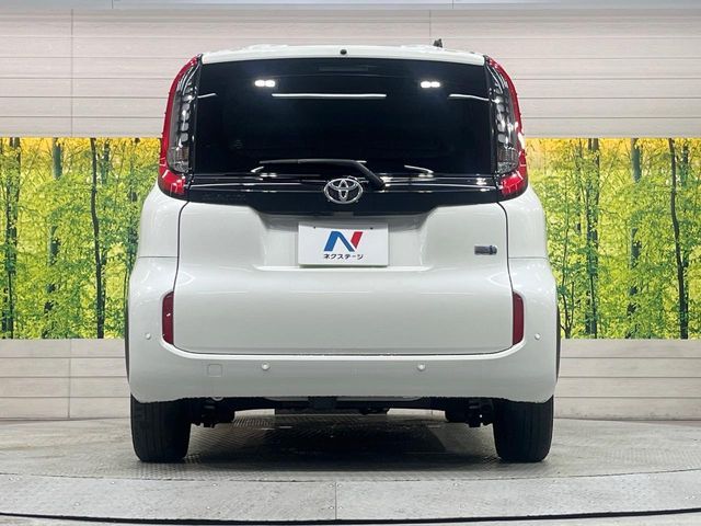 TOYOTA SIENTA HYBRID 2023