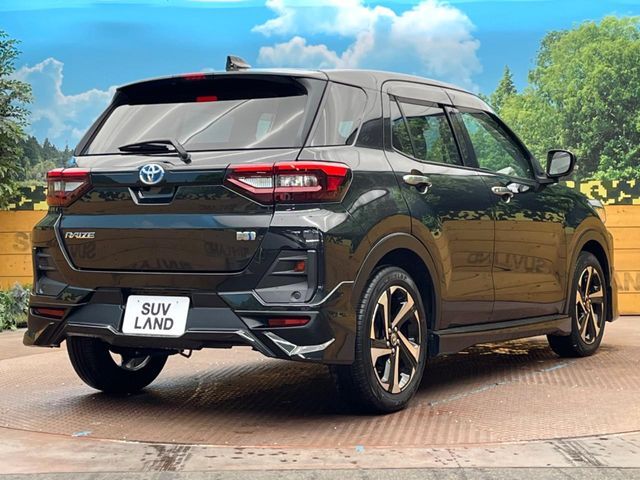 TOYOTA RAIZE HYBRID 2023