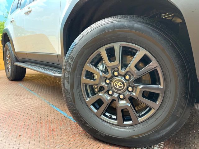 TOYOTA LANDCRUISER 250 2024